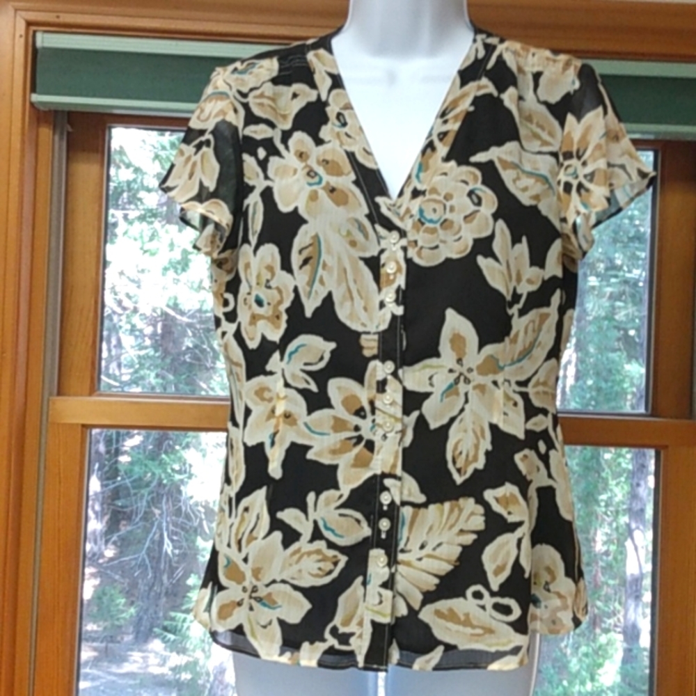 Jones Wear size 4 blouse
